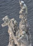 Praga in inverno: una statua sul Ponte Carlo, ...