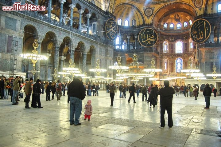 Immagine L'interno del museo di Agia Sofia