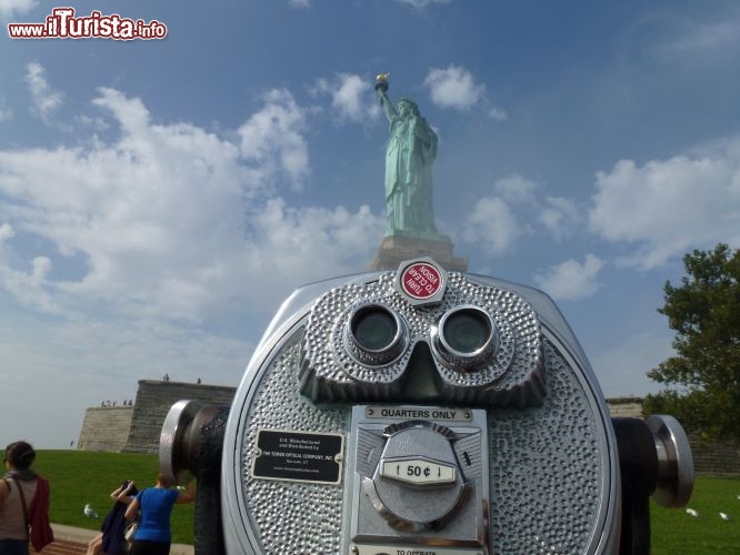 Immagine Liberty Lady tra la nebbia