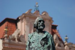 Il monumento a Hus in piazza a praga