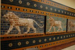 Pannelli babilonesi ai Musei Archeologici di Istanbul