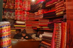 Stoffe e tessuti al Grand Bazaar