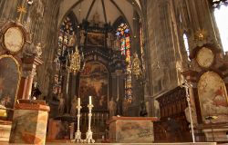 Il solenne interno di Stephansdom