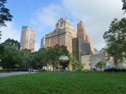 Battery Park a New York City e il monumento alle vittime dell'11 settembre