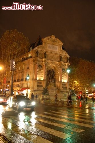 Paris by night: passeggiando nella zona zona tra notre dame, il quartiere latino e Saint-Germain-des-Pr�s si incontrano ottimi spunti per delle belle fotografie