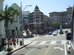 Los Angeles Rodeo Drive tour con bus per la citt