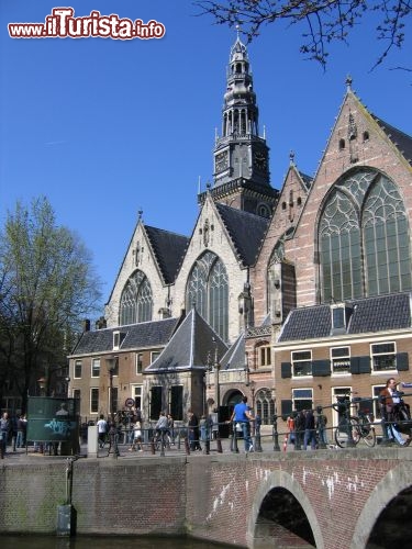 Immagine La oude kerk la chiesa vecchia di amsterdam