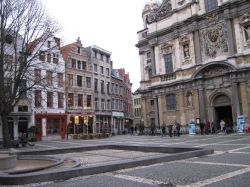 A spasso per le piazze e le strade di Anversa