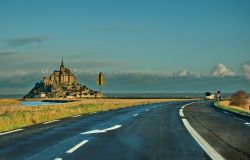 La strada da Mont St Michel