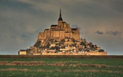 La splendida solitudine di Mont Saint-Michel ...