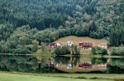 I magici dintorni di Bergen: i riflessi nei fiordi ...