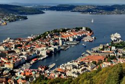 Particolare del porto di Bergen dal Monte Floyen, ...