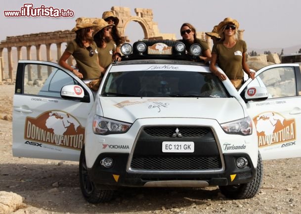 Immagine Team a Palmira in Siria
DONNAVVENTURA 2010 - Tutti i diritti riservati - All rights reserved