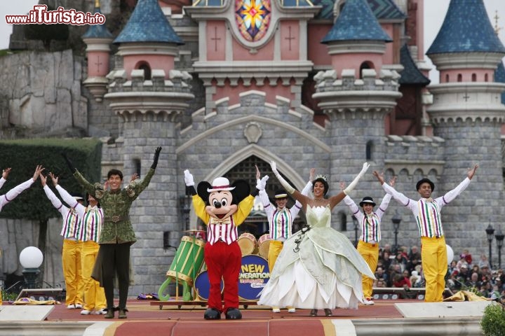 Spettacolo Disney Showtime - © Disney. All rights reserved
