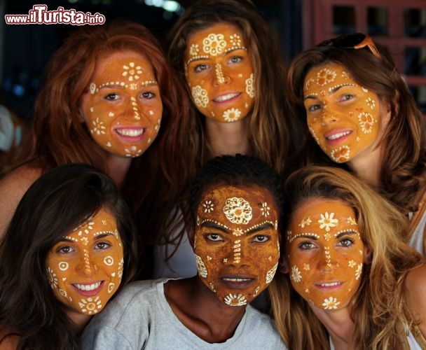 Team Donnavventura con il volto dipinto