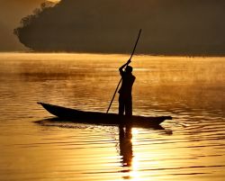 Fiume Manambolo all'alba, Madagascar