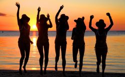 Tramonto a Mauritius: le ragazze di Donnavventura ...