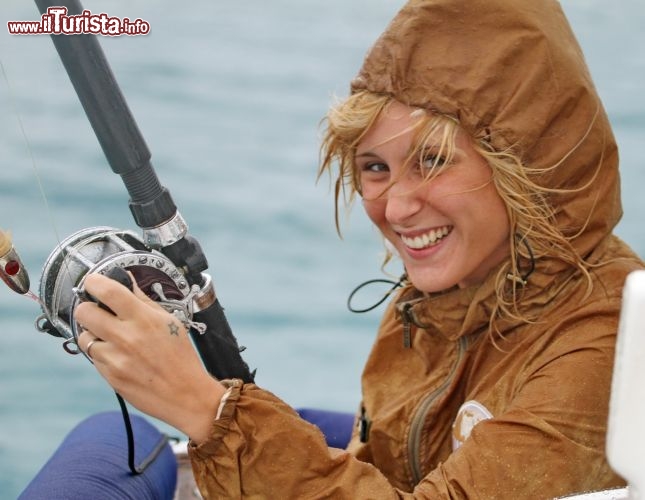 Noemi alle Seychelles pesca dal catamarano  - copyright Donnavventura