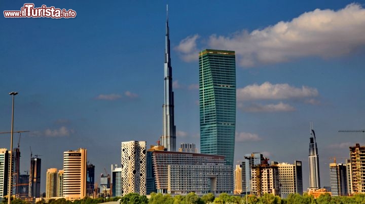 Dowtown a Dubai con la torre Burj Dubai Khalifa