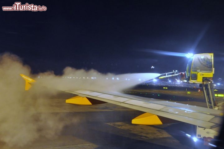 Deicing: easyJet si dimostra una low cost high safety, la sicurezza prima di tutto
