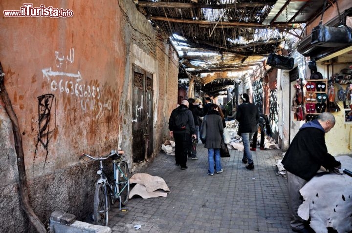 Dentro al souk di marrakech