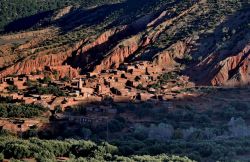 Il villaggio berbero vincino a Terres dAmanar ...