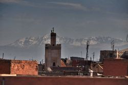 La catena dell'Atlante fa da sfondo a Marrakech ...