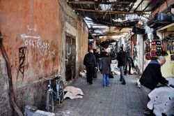 Dentro al souk di marrakech