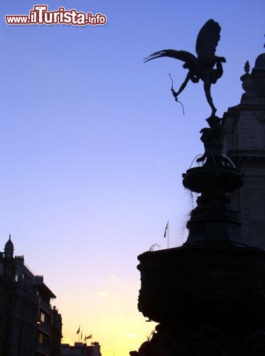 Immagine La fontana di cupido a Piccadilly Circus