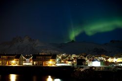 Anche dalle citt l'aurora  ben visibile www.visitnorway.com ...