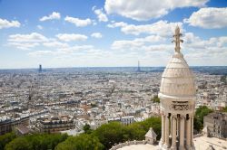 Vista di Parigi dall'alto del Sacro Cuore ...