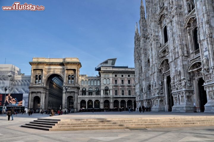 Vista del sagrato Duomo Milano