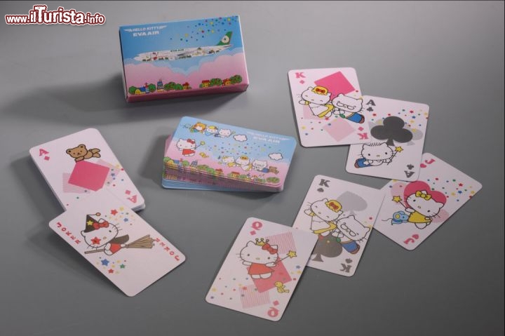 Gadget Hello Kitty per i bambini sul volo EVA Air - Foto cortesia, EVA Air - www.evaair.com