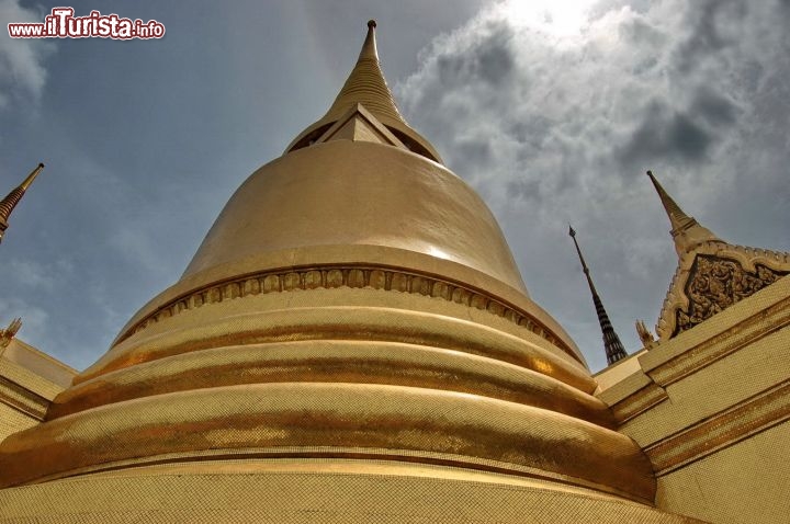 Bangkok Le cupole del Wat  Phra Kaew
