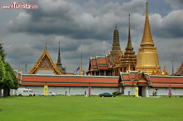 Esterno del tempio Wat Phra Kaew