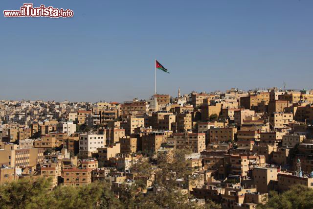 Immagine Amman dall'alto
DONNAVVENTURA® 2010 - Tutti i diritti riservati - All rights reserved