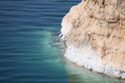 Costa del Mar Morto con sedimenti salini
DONNAVVENTURA 2010 - Tutti i diritti riservati - All rights reserved