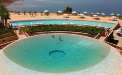Vista dall'hotel Kempinski sul Mar Morto
DONNAVVENTURA 2010 - Tutti i diritti riservati - All rights reserved