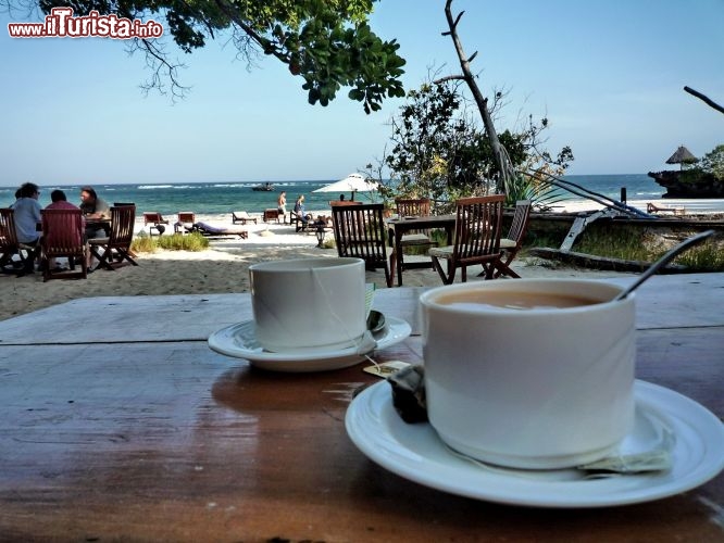 Tea time at TClub del resort sull'isola di Chale