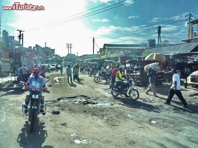 Le pittoresche strade Mombasa