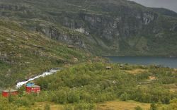 Il lago di Reinungvatnet vicino a Myrdal