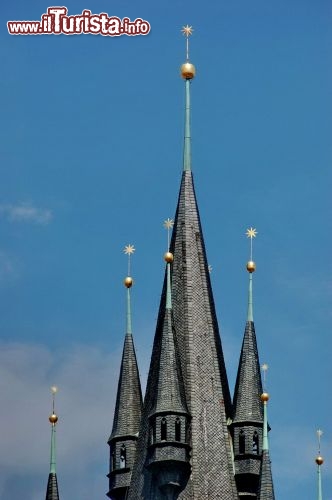 Immagine Le particolari guglie della chiesa di Tyn a Praga