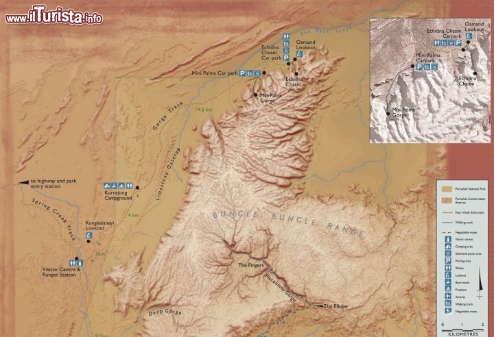 Mappa nord del Parco Nazionale Purnululu. La parte nord del parco include la magnifica gola di Echidna Chasm, una forra scavata tra rocce conglomeratiche ed arenarie, una delle gole più strette del mondo. Il Visitor Center si trova in vece circa a metà del lato orientale della catena dei Bungle Bungle Range