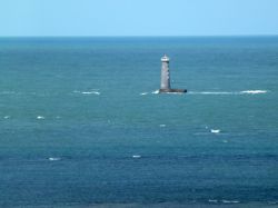 Piccolo faro davanti Phare des baleine, solitudine ...