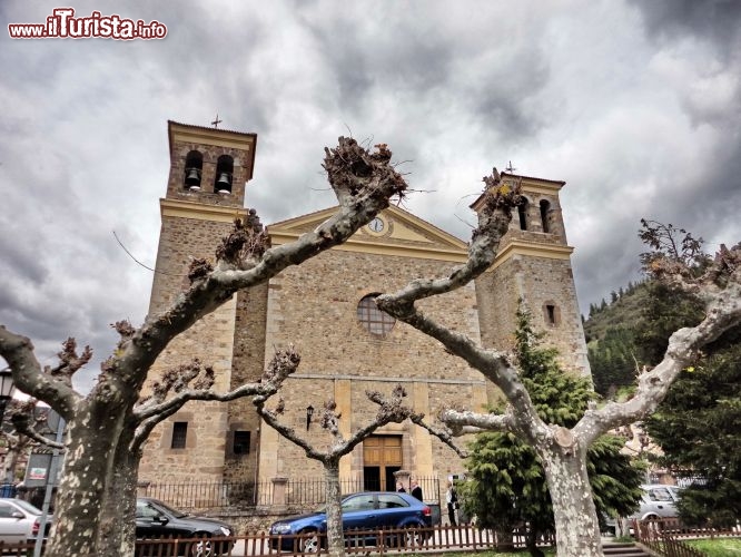 Iglesia de San Vicente -  E' uno dei monumenti più famosi di Potes, fu costruita tra il 15° e 16° secolo