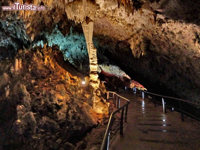 Cueva del Soplao -  dal 2005 è divenuta da una popolare destinazione turistica accessibile a tutti