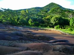 Terra dei sette colori isola Mauritius -  ...