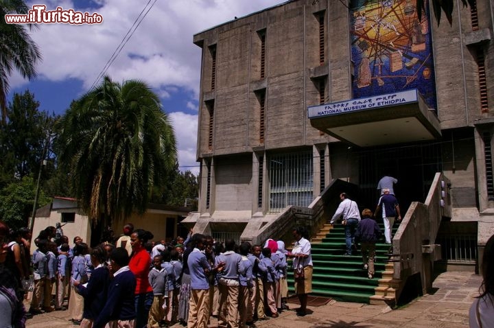 Addis Abeba: il Museo Nazionale dove si trova lo scheletro di Lucy - In Etiopia con i Viaggi di Maurizio Levi