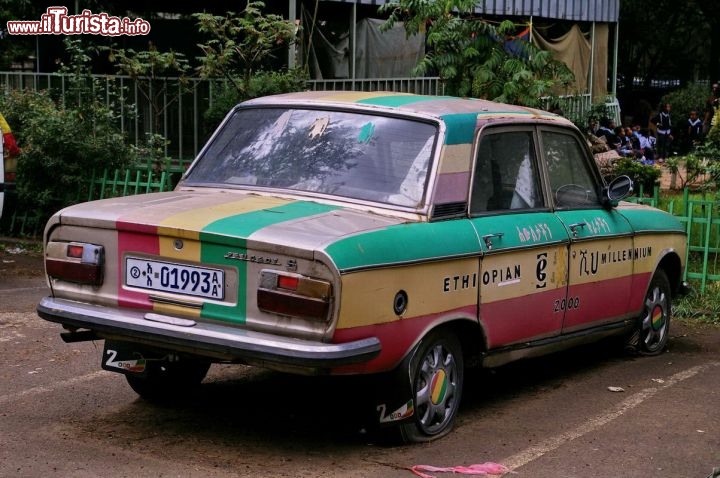 Auto Etiopia: un originale look proprio nel cuore di Addis Abeba - In Etiopia con i Viaggi di Maurizio Levi