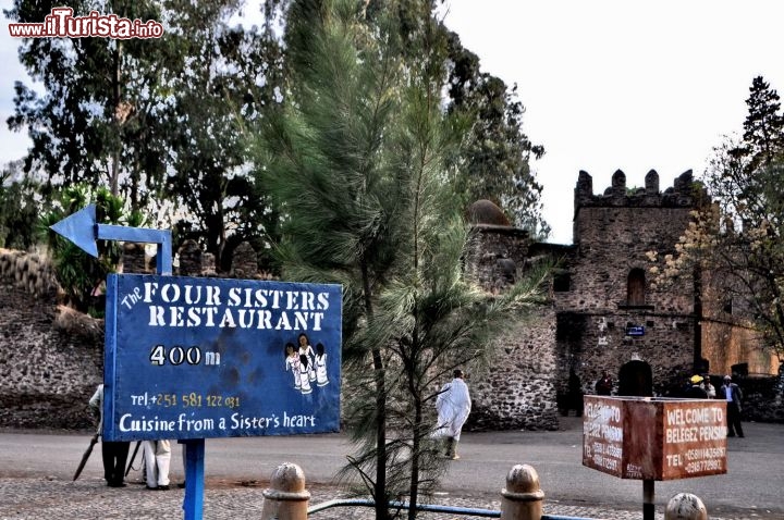 Gondar ristorante 4 sorelle vicino al Castello - In Etiopia con i Viaggi di Maurizio Levi
